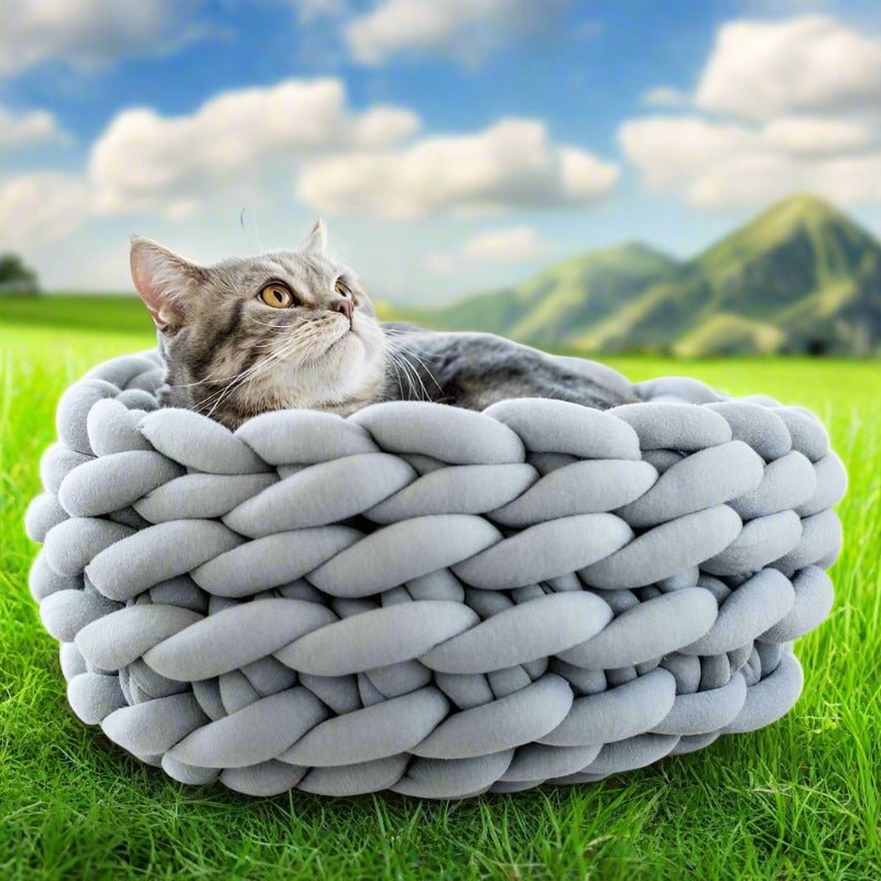 Braided Nest Bed