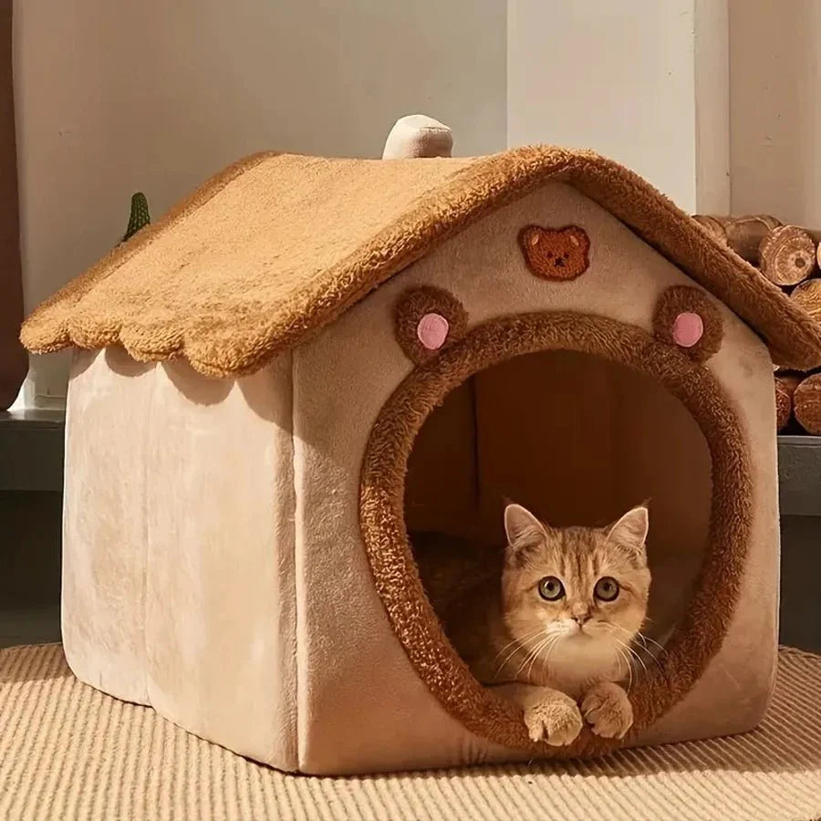 Gingerbread Cookie Home : Festive hideaway designed for cats