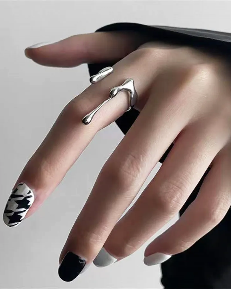 Liquid Metal Ring