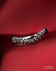 Vampire Fang Ring